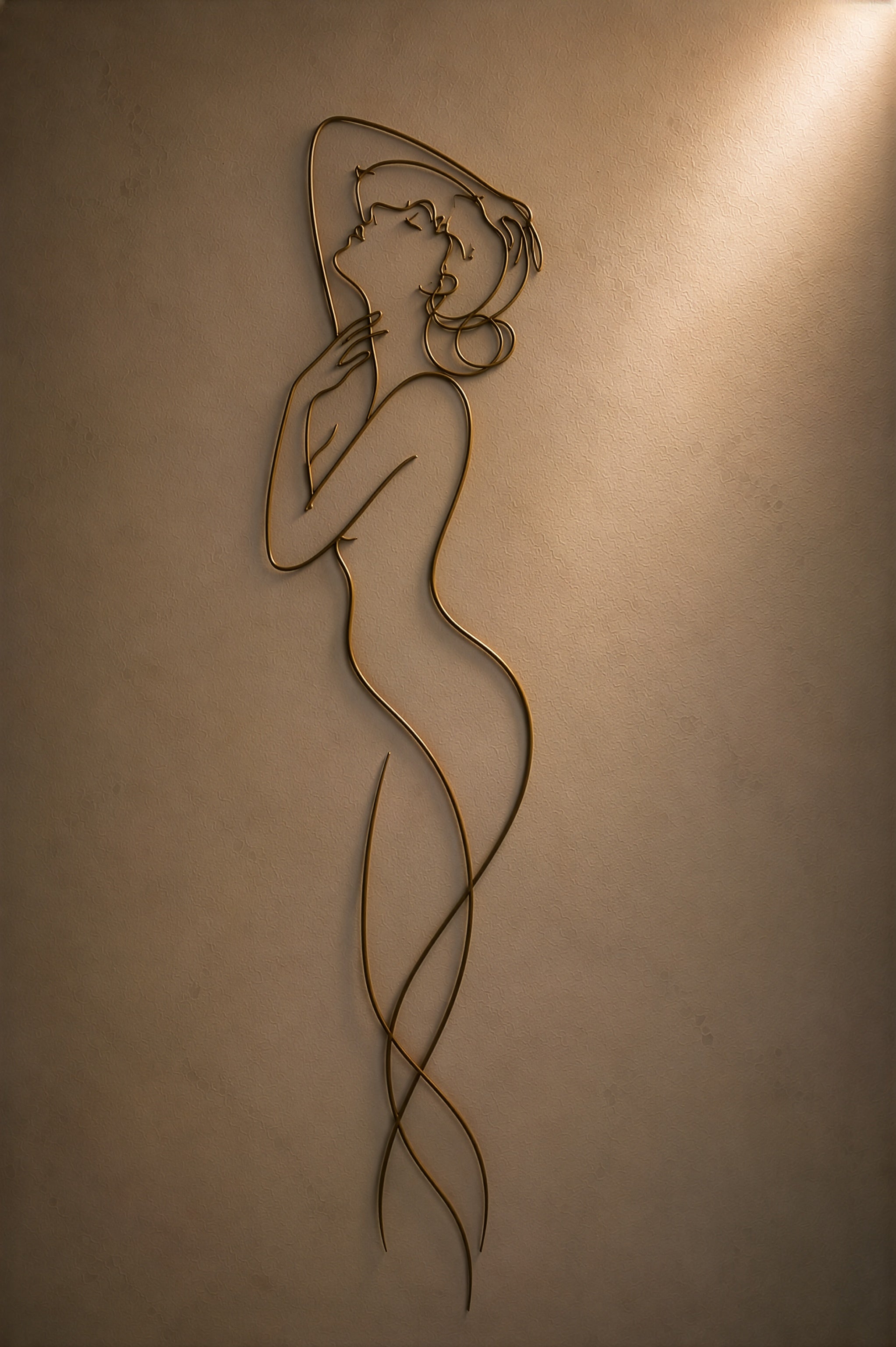 Contemplation, solo wire figure wall art, hand at chin